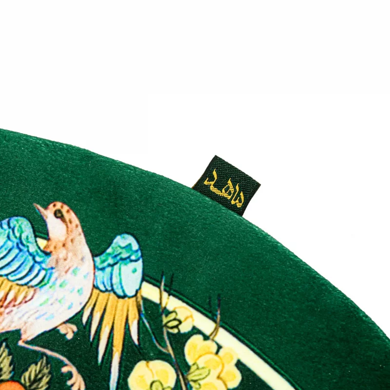 رومیزی گرد گل و مرغ سبز