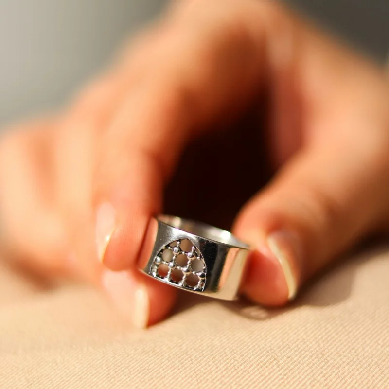 انگشتر پنجره فولاد