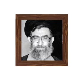 قاب  پی‌وی‌سی 18 از مجموعه رهبرم  15در15 مربع