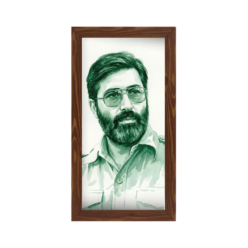قاب عمودی شهید مرتضی آوینی